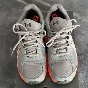 Mens Under Armour size 11.5